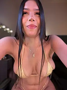 Snapshot of JanyLunaa chatting on 2, 1, 2025 JanyLunaa online show from 2, 1, 2025
