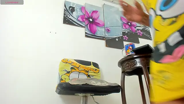 Snapshot of baiolethX chatting on 23, 12, 2025 baiolethX online show from 23, 12, 2025