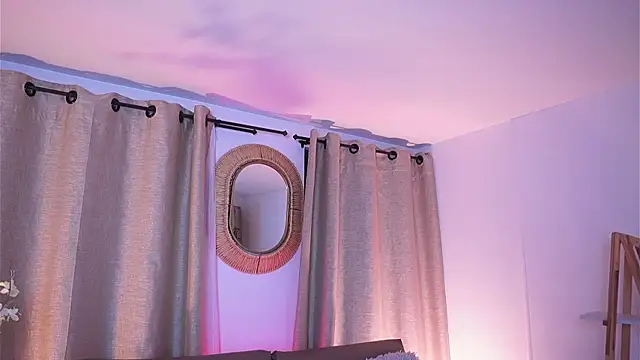 Snapshot of Valeriestyle chatting on 11, 11, 2025 Valeriestyle online show from 11, 11, 2025