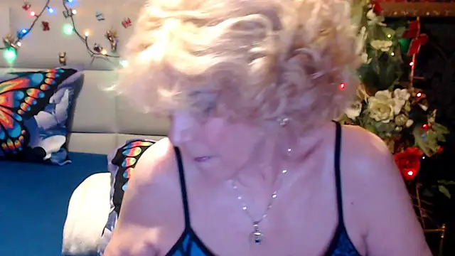 HappyWomanOn online show from 3, 5, 2026
