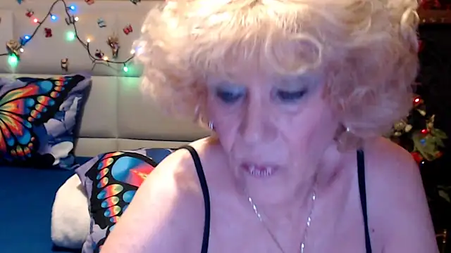 HappyWomanOn online show from 4, 5, 2026