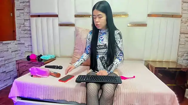 ArianaSmith69 online show from 12, 2, 2025