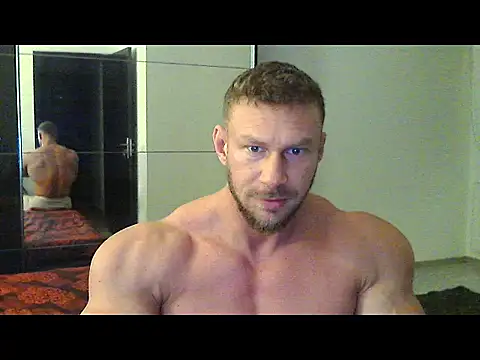 Snapshot of muscularkevin chatting on 13, 12, 2024 muscularkevin online show from 13, 12, 2024