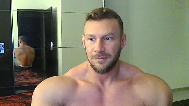 Snapshot of muscularkevin chatting on 16, 12, 2024 muscularkevin online show from 16, 12, 2024
