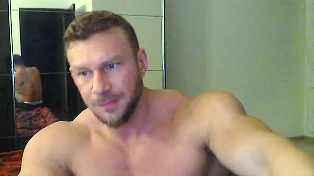 Snapshot of muscularkevin chatting on 19, 12, 2024 muscularkevin online show from 19, 12, 2024