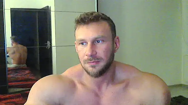 Snapshot of muscularkevin chatting on 20, 12, 2024 muscularkevin online show from 20, 12, 2024
