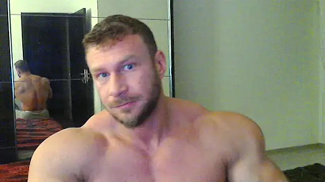 Snapshot of muscularkevin chatting on 21, 12, 2024 muscularkevin online show from 21, 12, 2024