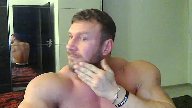 Snapshot of muscularkevin chatting on 24, 12, 2024 muscularkevin online show from 24, 12, 2024