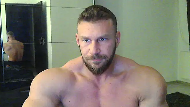 Snapshot of muscularkevin chatting on 13, 2, 2025 muscularkevin online show from 13, 2, 2025
