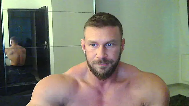 Snapshot of muscularkevin chatting on 13, 2, 2025 muscularkevin online show from 13, 2, 2025
