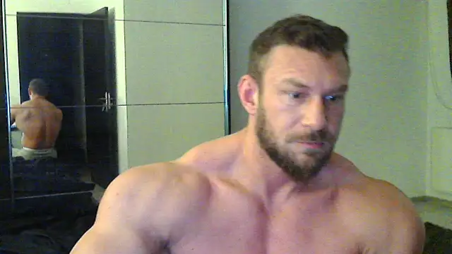 Snapshot of muscularkevin chatting on 10, 3, 2025 muscularkevin online show from 10, 3, 2025