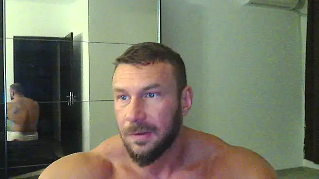 Snapshot of muscularkevin chatting on 10, 9, 2025 muscularkevin online show from 10, 9, 2025