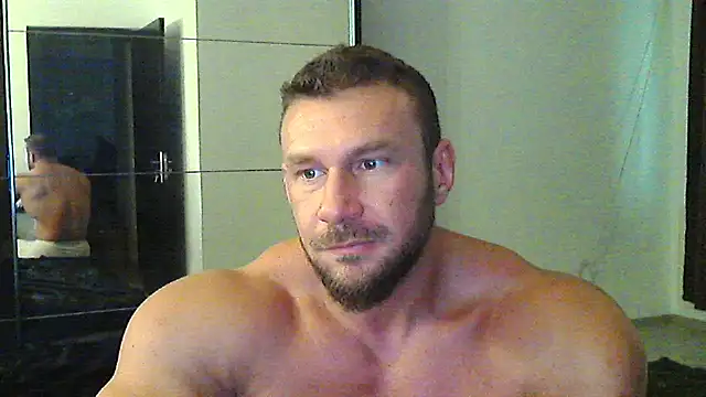Snapshot of muscularkevin chatting on 14, 9, 2025 muscularkevin online show from 14, 9, 2025