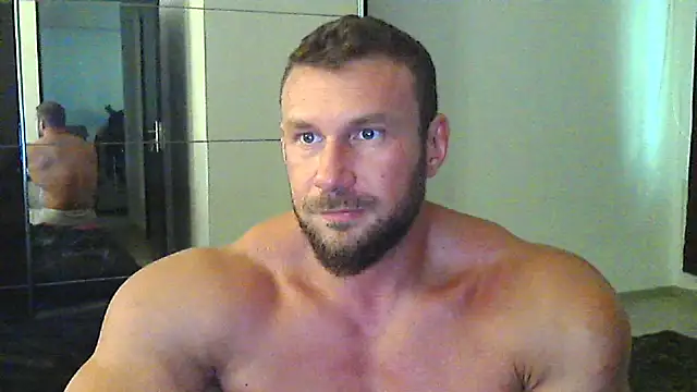 Snapshot of muscularkevin chatting on 15, 9, 2025 muscularkevin online show from 15, 9, 2025