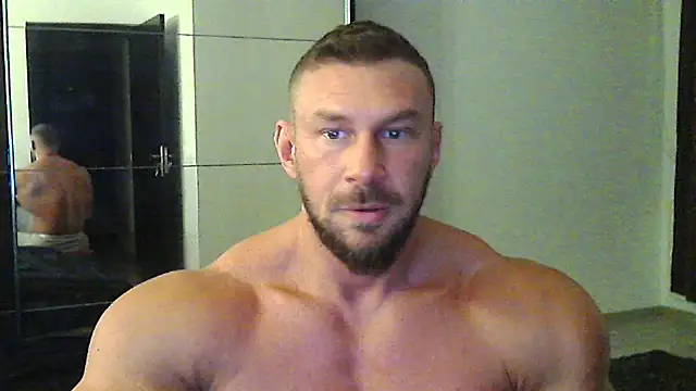 Snapshot of muscularkevin chatting on 17, 9, 2025 muscularkevin online show from 17, 9, 2025