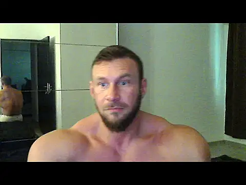 Snapshot of muscularkevin chatting on 5, 10, 2025 muscularkevin online show from 5, 10, 2025
