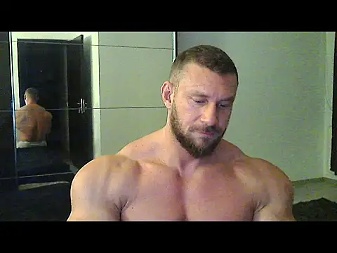 Snapshot of muscularkevin chatting on 12, 10, 2025 muscularkevin online show from 12, 10, 2025