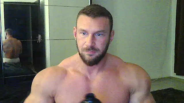 Snapshot of muscularkevin chatting on 20, 10, 2025 muscularkevin online show from 20, 10, 2025
