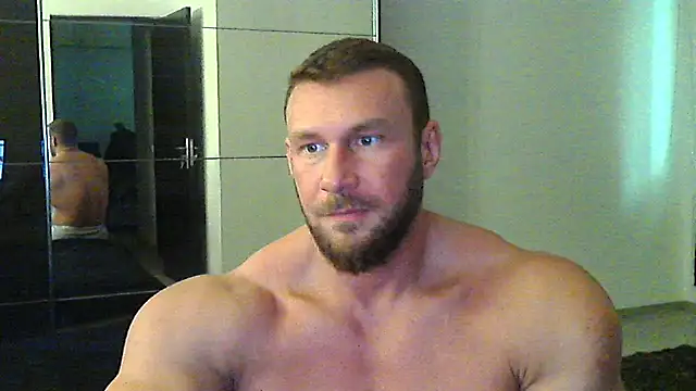 Snapshot of muscularkevin chatting on 22, 10, 2025 muscularkevin online show from 22, 10, 2025
