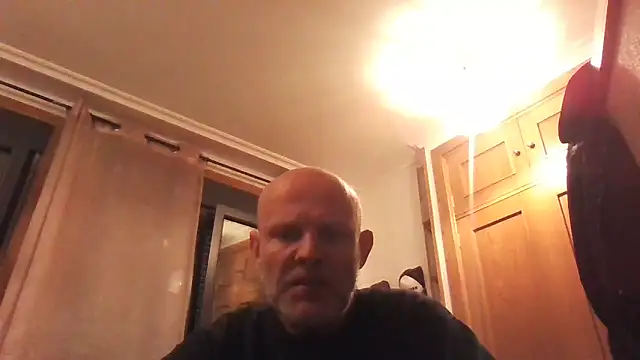 Snapshot of davigochi77bcn chatting on 18, 12, 2024 davigochi77bcn online show from 18, 12, 2024