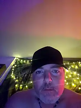 Snapshot of Hotredheadandtoungelasher chatting on 19, 12, 2024 Hotredheadandtoungelasher online show from 19, 12, 2024