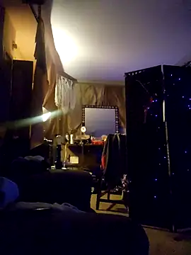 Snapshot of Hotredheadandtoungelasher chatting on 20, 10, 2025 Hotredheadandtoungelasher online show from 20, 10, 2025