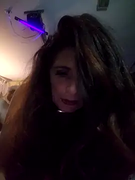 Snapshot of Hotredheadandtoungelasher chatting on 4, 11, 2025 Hotredheadandtoungelasher online show from 4, 11, 2025