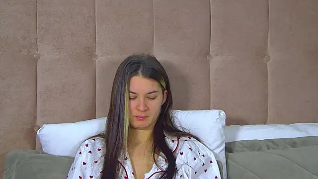 Snapshot of RachelSimpson chatting on 6, 2, 2026 RachelSimpson online show from 6, 2, 2026