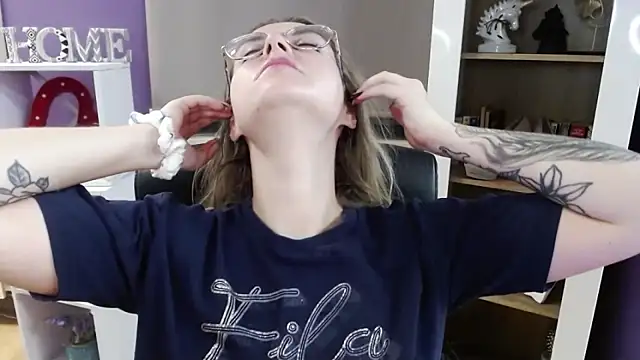 Zoey Erotic online show from 3, 12, 2025