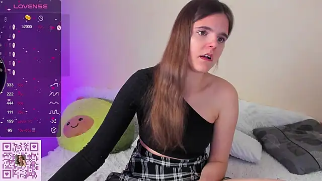 Ema X Love online show from 30, 9, 2025