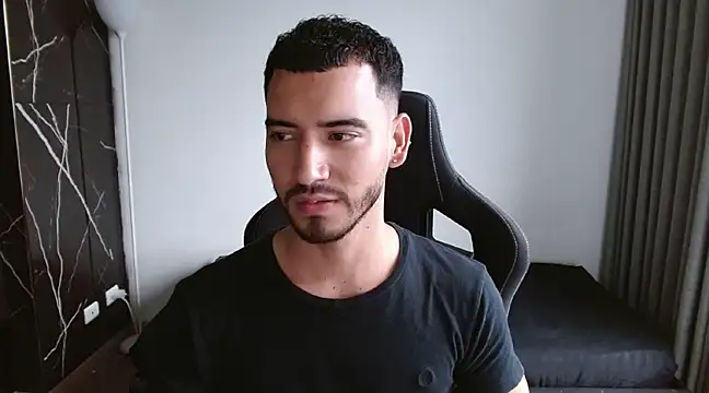 Snapshot of Dangerous-Men chatting on 6, 2, 2025 Dangerous-Men online show from 6, 2, 2025