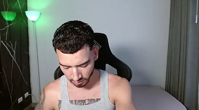 Snapshot of Dangerous-Men chatting on 14, 2, 2025 Dangerous-Men online show from 14, 2, 2025