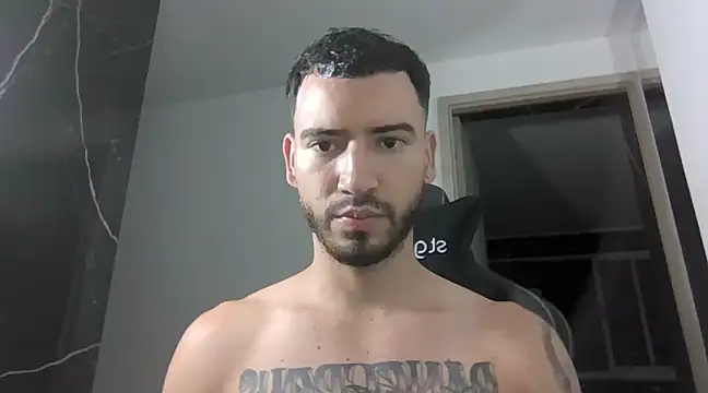 Snapshot of Dangerous-Men chatting on 18, 2, 2025 Dangerous-Men online show from 18, 2, 2025