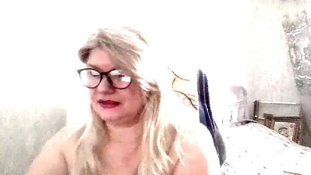 Snapshot of Diana_49 chatting on 18, 2, 2026 Diana 49 online show from 18, 2, 2026