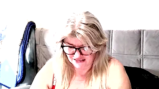 Snapshot of Diana_49 chatting on 3, 3, 2026 Diana 49 online show from 3, 3, 2026