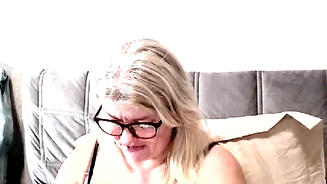 Snapshot of Diana_49 chatting on 26, 3, 2026 Diana 49 online show from 26, 3, 2026