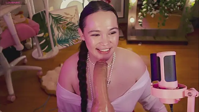 Snapshot of Chery_Lady22 chatting on 2, 3, 2025 Chery Lady22 online show from 2, 3, 2025