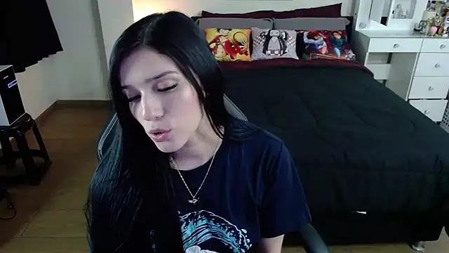 Snapshot of kittykat18x chatting on 21, 5, 2026 kittykat18x online show from 21, 5, 2026