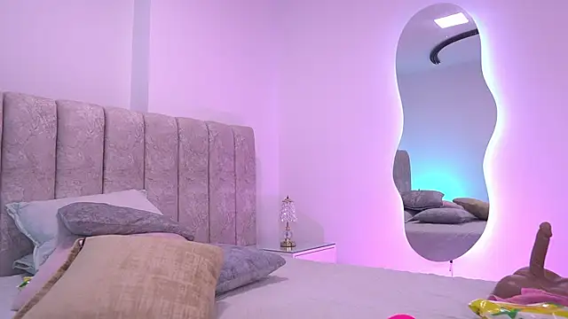 Snapshot of violeta_aroca chatting on 15, 1, 2026 violeta aroca online show from 15, 1, 2026