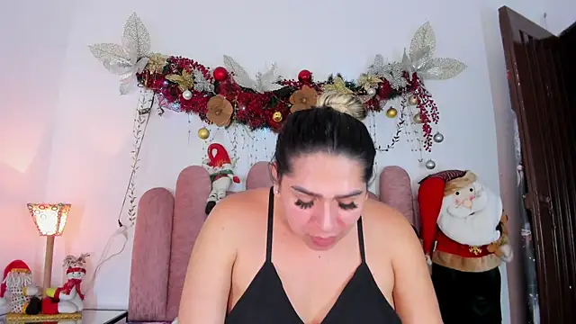 ISABELLASSMITH online show from 7, 12, 2024