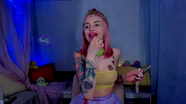 LickLizzy online show from 22, 3, 2025