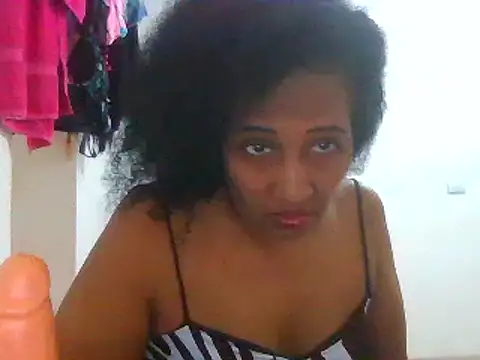 Snapshot of Aishamara chatting on 18, 2, 2025 Aishamara online show from 18, 2, 2025