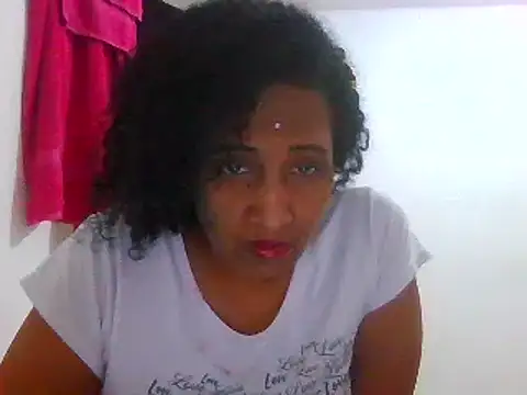 Snapshot of Aishamara chatting on 2, 3, 2025 Aishamara online show from 2, 3, 2025