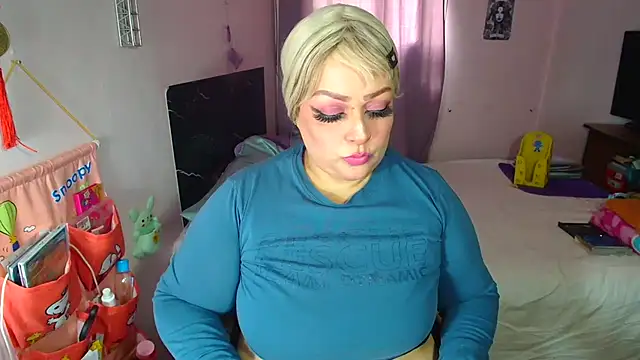 Snapshot of Queen_Anne chatting on 24, 2, 2025 Queen Anne online show from 24, 2, 2025