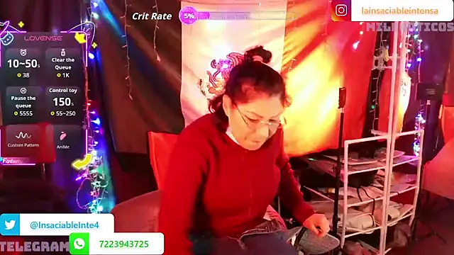 LaInsaciableIntensa online show from 30, 11, 2025