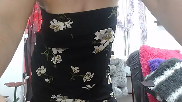 Snapshot of heyline_milf chatting on 17, 3, 2025 heyline milf online show from 17, 3, 2025