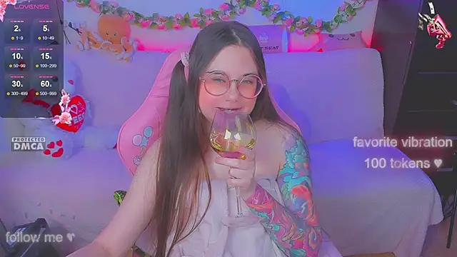 Snapshot of Lolisuccub chatting on 14, 9, 2025 Lolisuccub online show from 14, 9, 2025