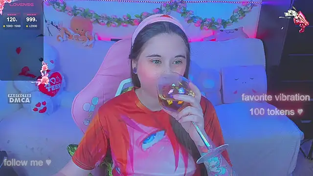 Snapshot of Lolisuccub chatting on 23, 9, 2025 Lolisuccub online show from 23, 9, 2025