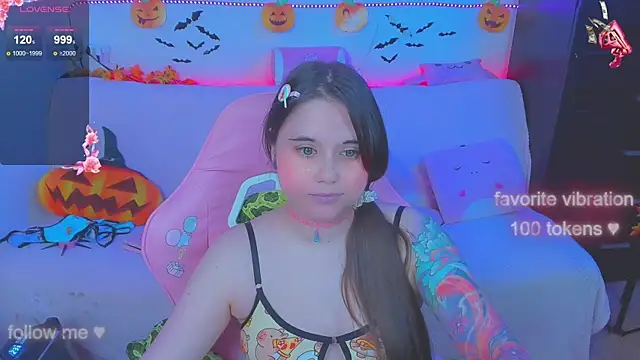 Snapshot of Lolisuccub chatting on 20, 10, 2025 Lolisuccub online show from 20, 10, 2025