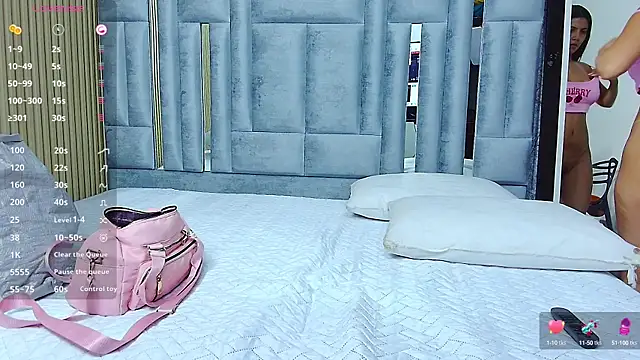 veronicaroose  online show from 19, 9, 2025